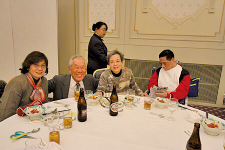 2012創立50周年記念　感謝の集いテーブル席の様子写真06