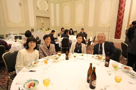 2012創立50周年記念　感謝の集いテーブル席の様子写真11